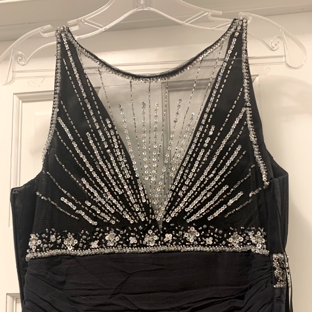 Dress - Picture 5 of 7